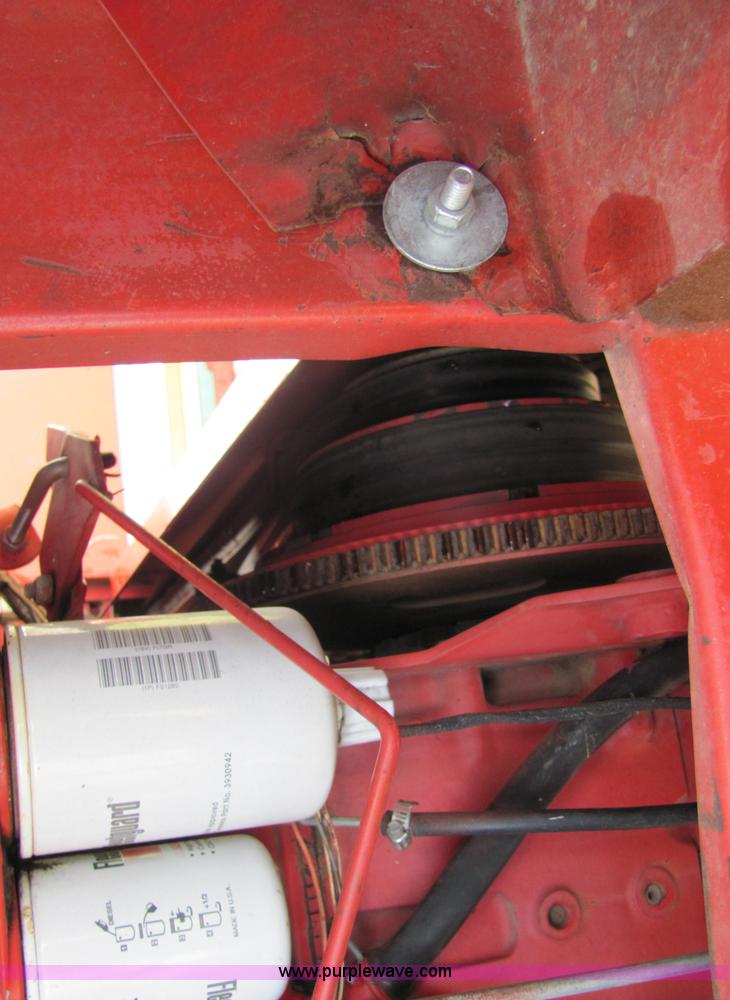 image for item 6768 1991 Mac Don 9000 self-propelled swather