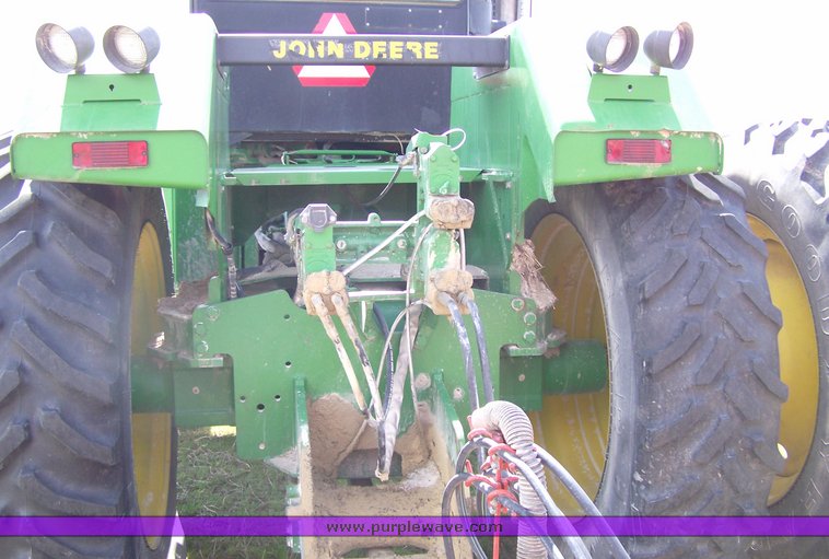 image for item 8096 1991 John Deere 8760 tractor