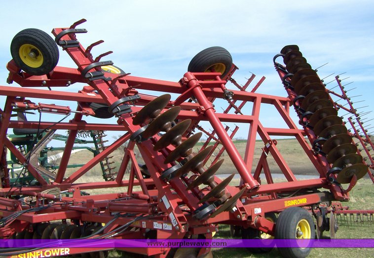 image for item 8098 Sunflower 1443 35' disc