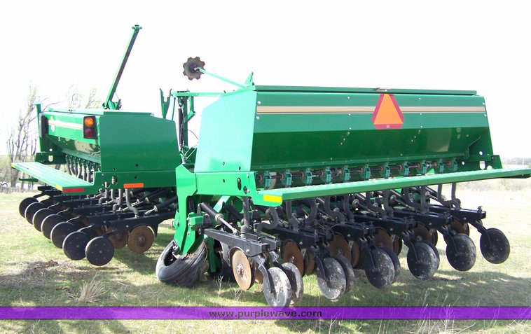 image for item 8100 Great Plains GPS1756 drill