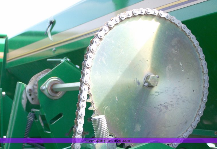 image for item 8100 Great Plains GPS1756 drill