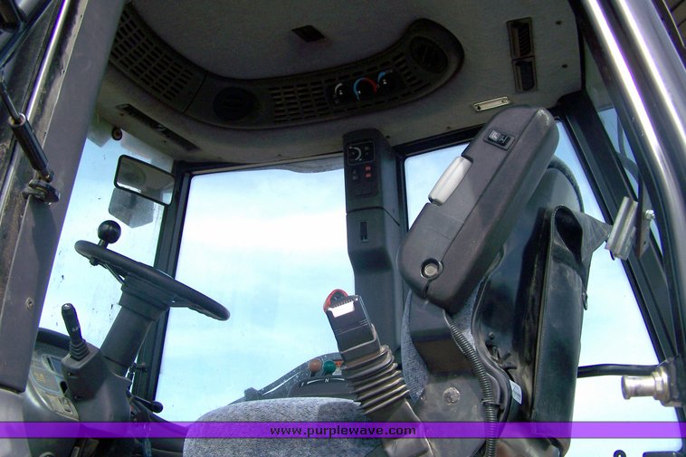 image for item 8102 2006 New Holland TV145 tractor