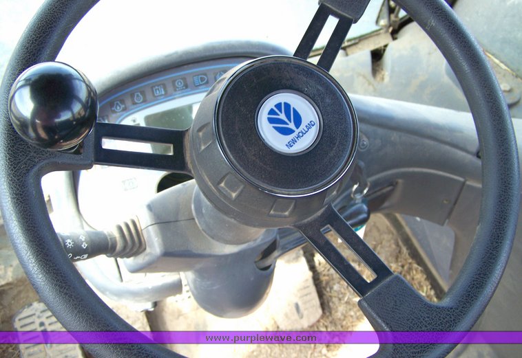 image for item 8102 2006 New Holland TV145 tractor