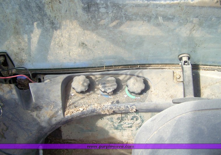 image for item 8102 2006 New Holland TV145 tractor