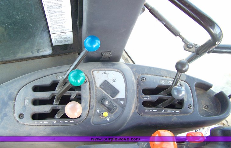 image for item 8102 2006 New Holland TV145 tractor