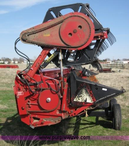 image for item 8660 1994 Case IH 1020 30' flex head