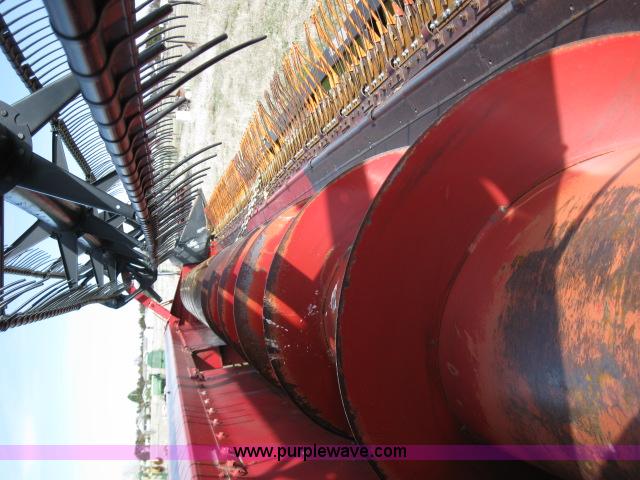 image for item 8660 1994 Case IH 1020 30' flex head