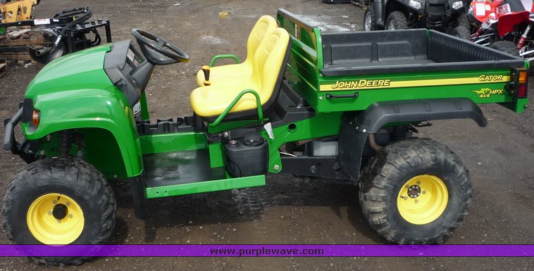 image for item 9010 2004 John Deere HPX Gator