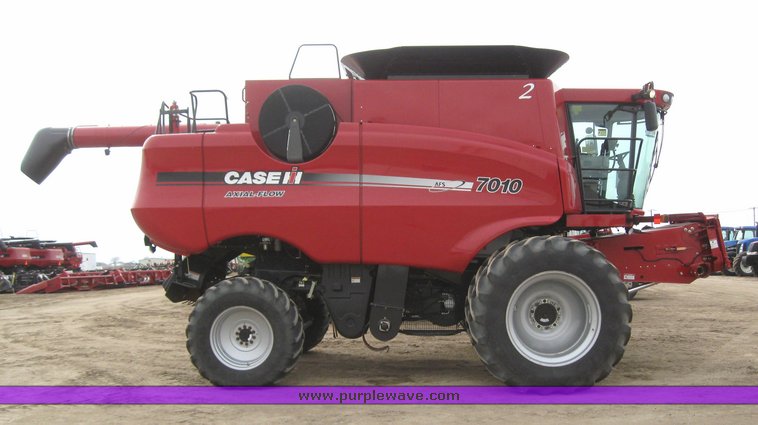 image for item 9500 2008 Case IH AFX 7010 axial flow combine