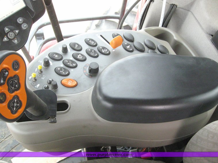 image for item 9500 2008 Case IH AFX 7010 axial flow combine