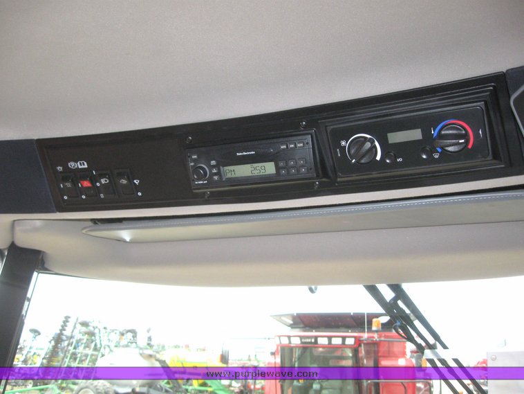 image for item 9501 2007 Case IH 2588 combine