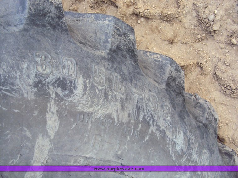 image for item 9501 2007 Case IH 2588 combine