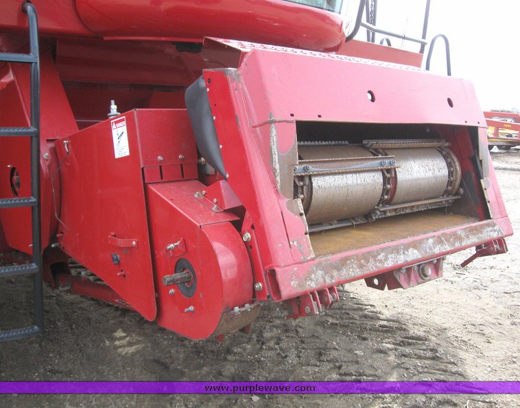 image for item 9501 2007 Case IH 2588 combine