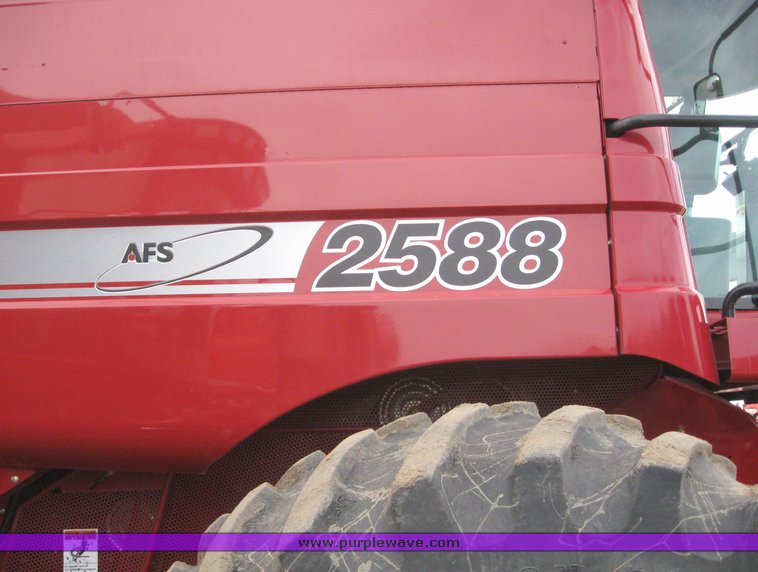 image for item 9501 2007 Case IH 2588 combine