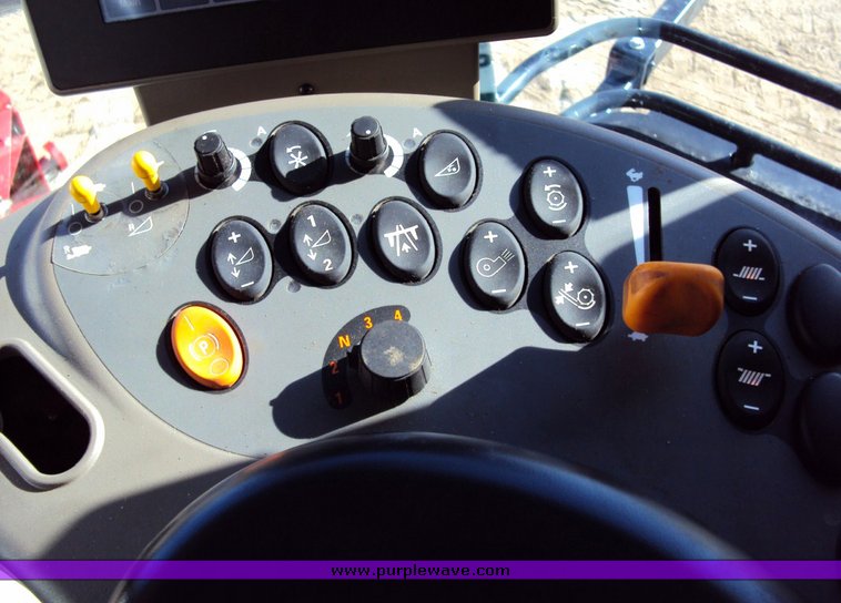 image for item 9502 2006 Case IH AFX 8010 combine