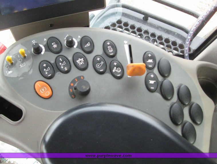 image for item 9502 2006 Case IH AFX 8010 combine