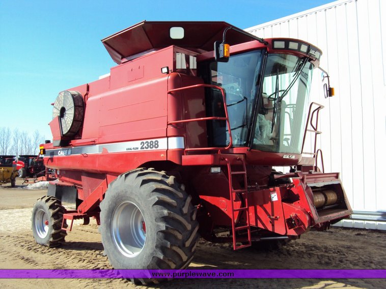 image for item 9503 2004 Case IH 2388 combine