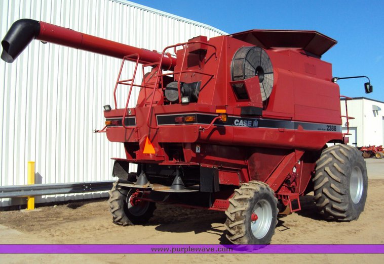image for item 9503 2004 Case IH 2388 combine