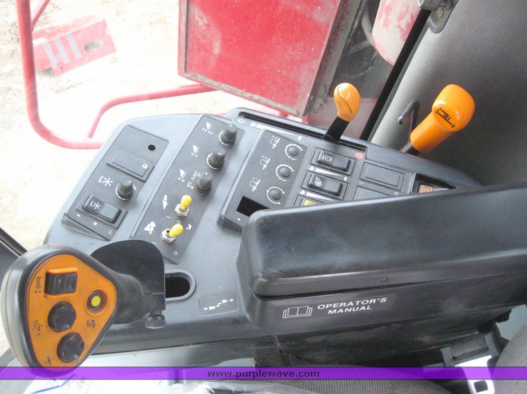 image for item 9503 2004 Case IH 2388 combine