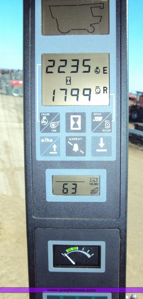 image for item 9503 2004 Case IH 2388 combine
