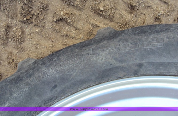 image for item 9503 2004 Case IH 2388 combine