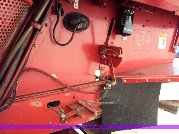 image for item 9503 2004 Case IH 2388 combine