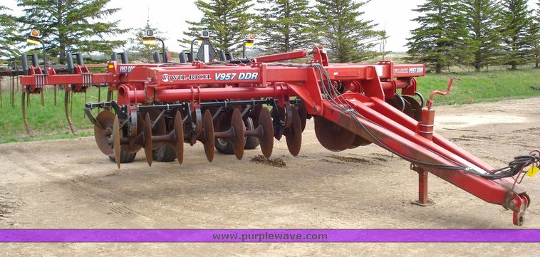 image for item 9504 Wil-Rich 957 DDR deep till seven shank ripper