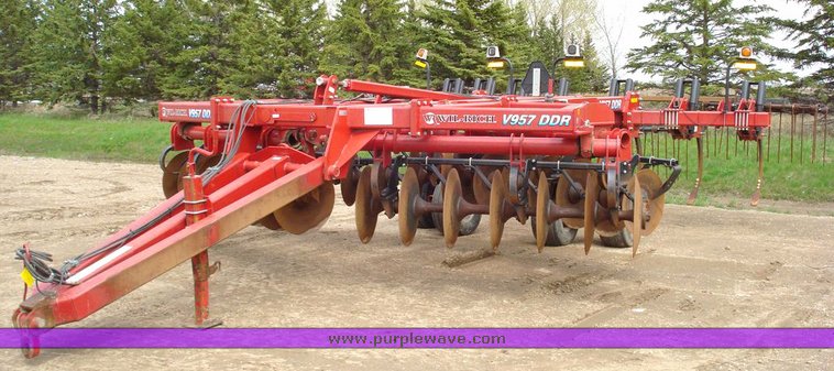 image for item 9504 Wil-Rich 957 DDR deep till seven shank ripper