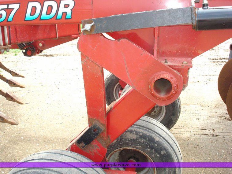 image for item 9504 Wil-Rich 957 DDR deep till seven shank ripper