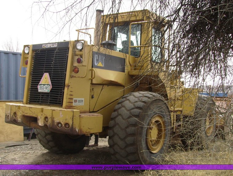 image for item 1008 1990 Caterpillar 966E wheel loader