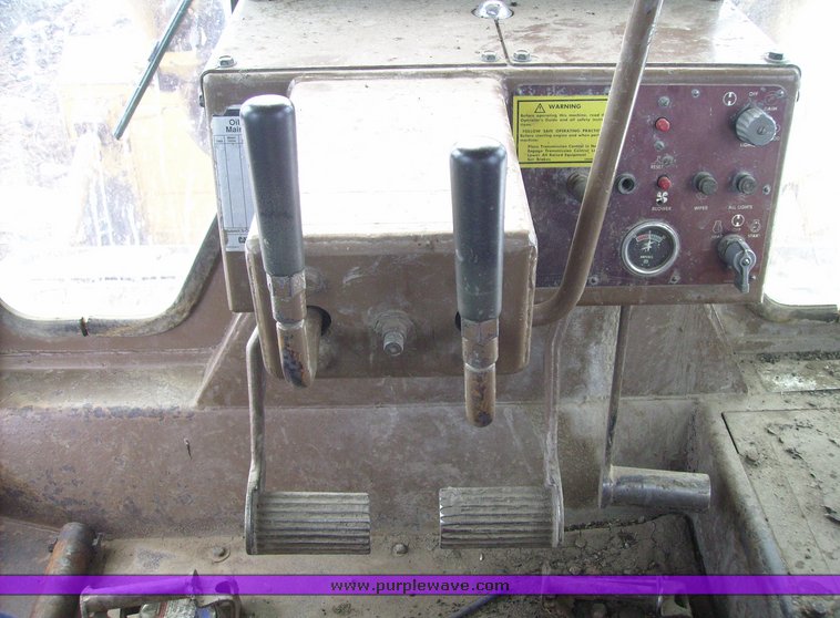 image for item 1010 1978 Caterpillar D7G dozer