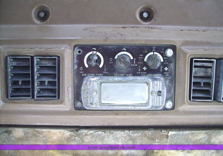 image for item 1010 1978 Caterpillar D7G dozer