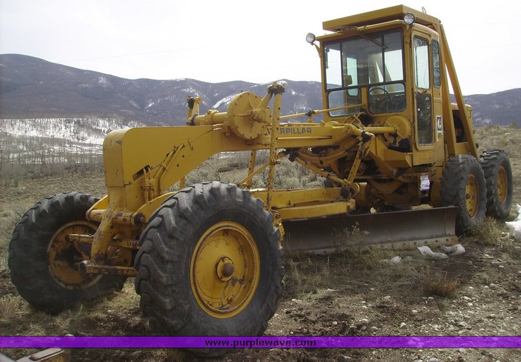 image for item 1012 1973 Caterpillar 120 motor grader