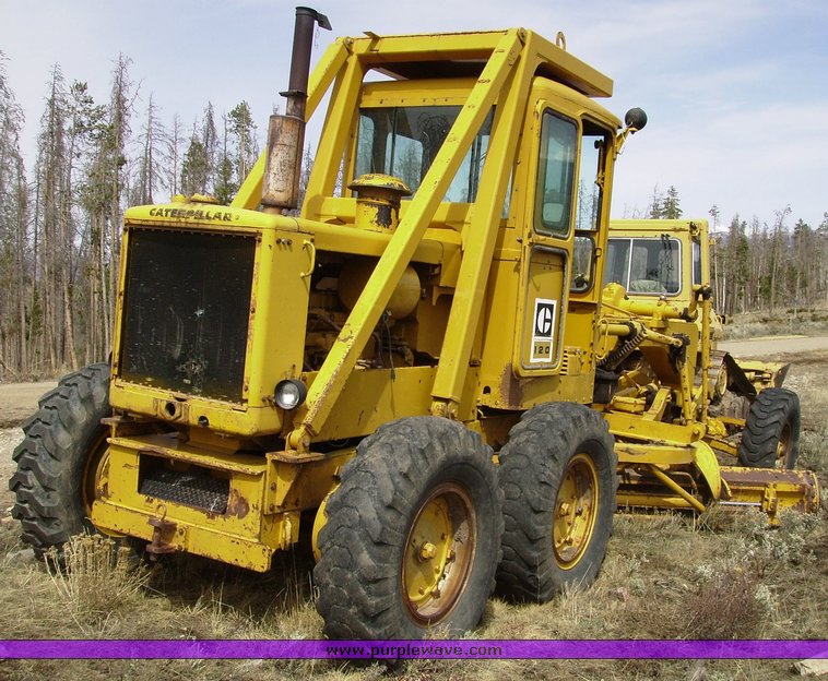 image for item 1012 1973 Caterpillar 120 motor grader