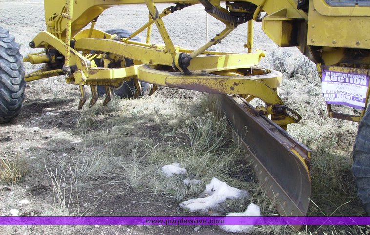 image for item 1012 1973 Caterpillar 120 motor grader