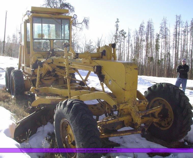 image for item 1012 1973 Caterpillar 120 motor grader