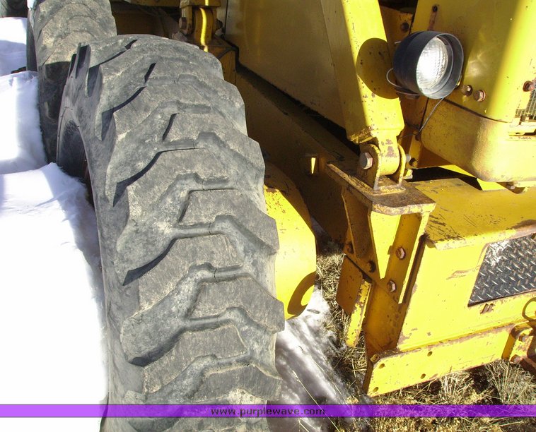 image for item 1012 1973 Caterpillar 120 motor grader