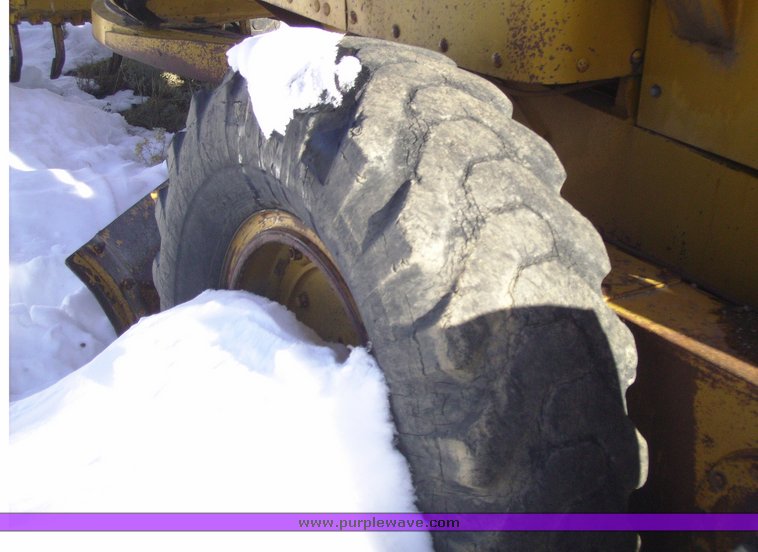 image for item 1012 1973 Caterpillar 120 motor grader