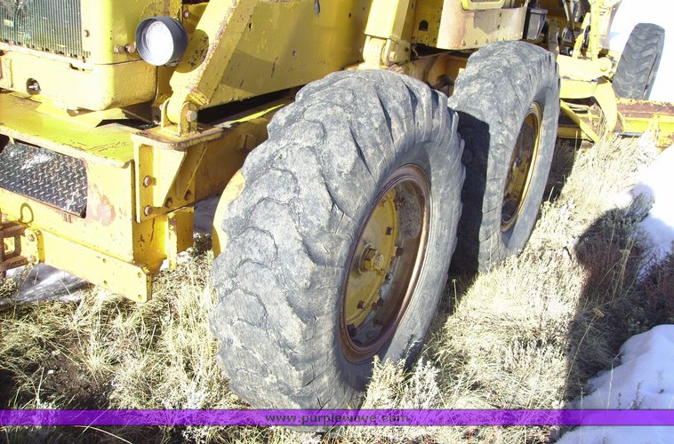 image for item 1012 1973 Caterpillar 120 motor grader