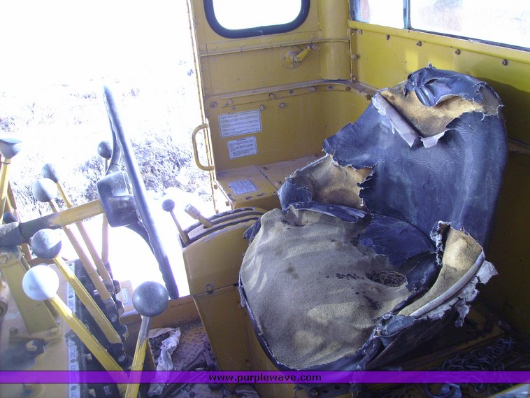 image for item 1012 1973 Caterpillar 120 motor grader