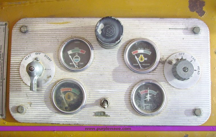 image for item 1012 1973 Caterpillar 120 motor grader