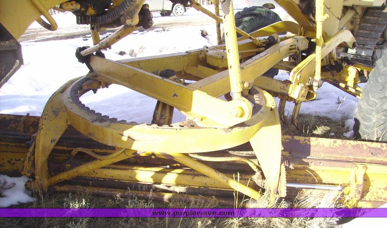 image for item 1012 1973 Caterpillar 120 motor grader