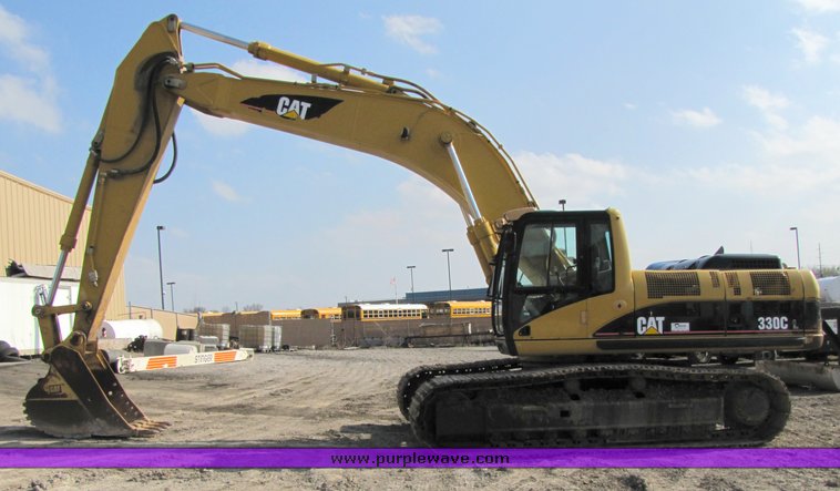 image for item 1200 2005 Caterpillar 330CL hydraulic excavator