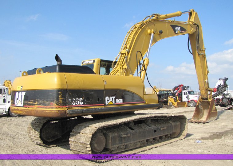 image for item 1200 2005 Caterpillar 330CL hydraulic excavator