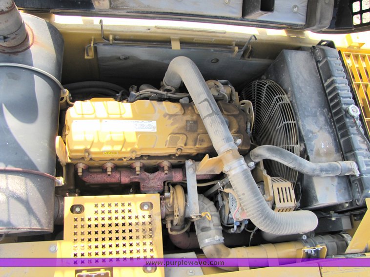 image for item 1200 2005 Caterpillar 330CL hydraulic excavator