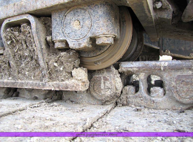 image for item 1200 2005 Caterpillar 330CL hydraulic excavator