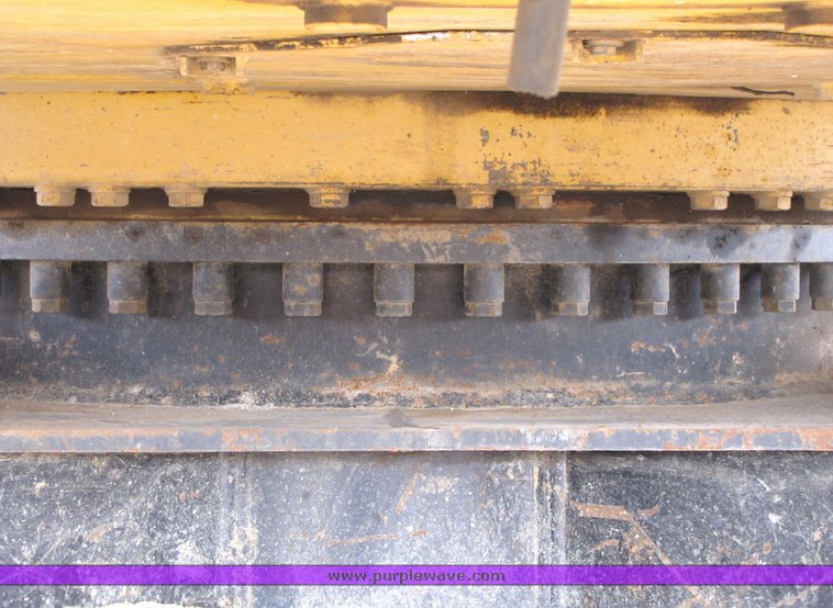 image for item 1200 2005 Caterpillar 330CL hydraulic excavator