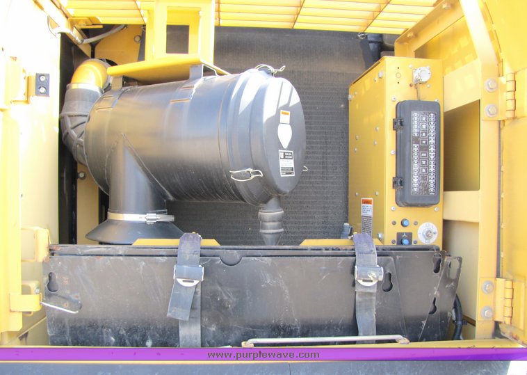 image for item 1200 2005 Caterpillar 330CL hydraulic excavator