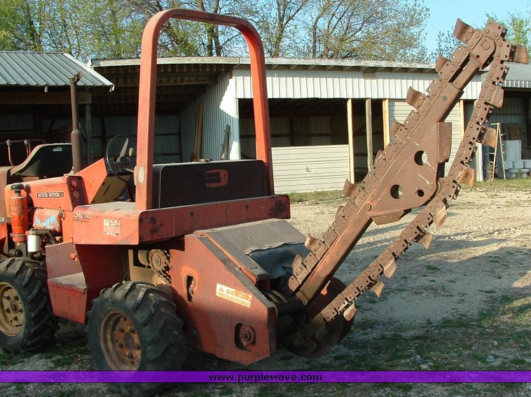 image for item 1400 Ditch Witch 3210 trencher with backhoe