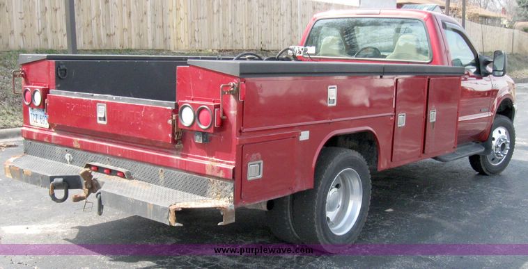 image for item 2011 2002 Ford F450 Super Duty XLT truck